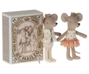 17-3102-00 Maileg Royal Twins Mice Little Sister and Little Brother 5707304130246 (1)