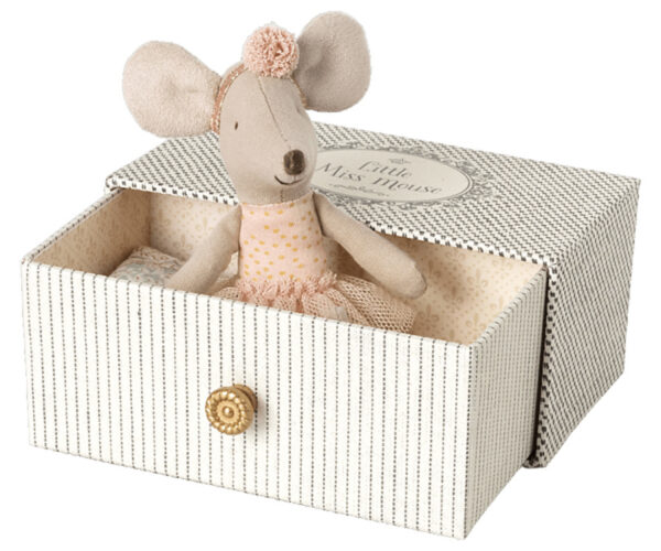 Maileg Little Sister Dance Mouse in Daybed (10 cm) (2021)