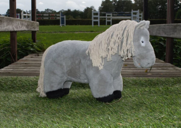 Crafty Pony Paarden Knuffel Grijs met Witte Manen (48 cm) incl. instructieboekje