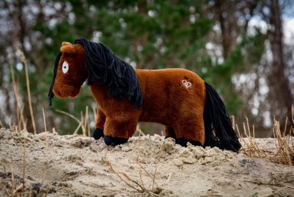 Crafty Pony Paarden Knuffel Bruin met Zwarte Manen (48 cm) incl. instructieboekje