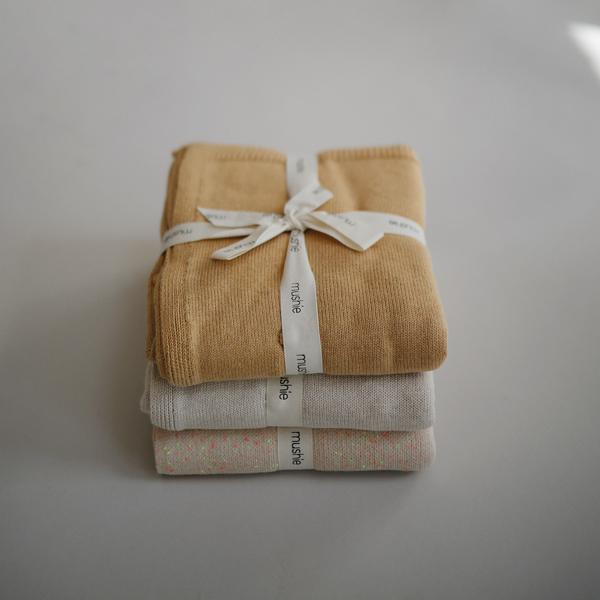 Mushie Deken Knitted Textured Dots Baby Blanket - Mustard Melange