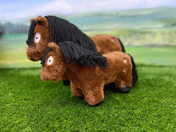 Crafty Ponies Veulen en Paarden Knuffels bij Grasonderjevoeten (1)