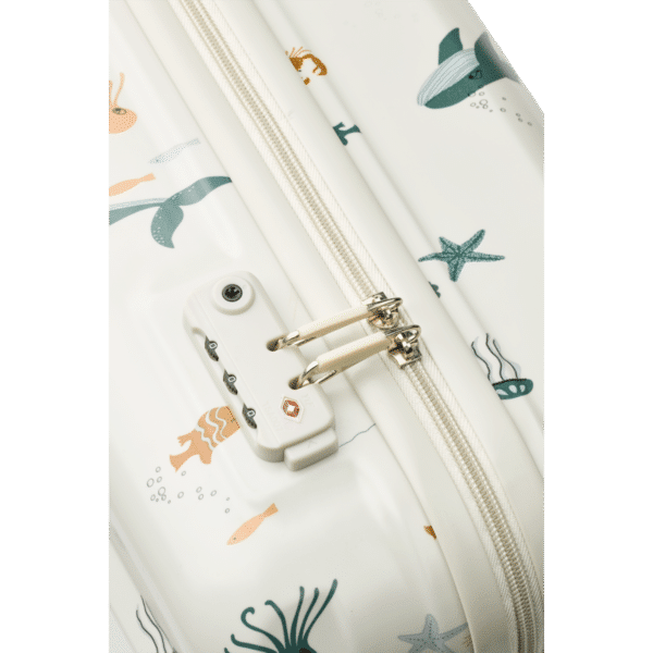 LW18764_1032_ Liewood Reiskoffer Hollie Hardcase Suitcase Sea Creature Sandy 5715493414313 (7)