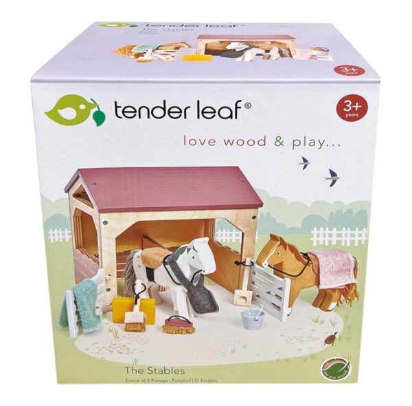 Voor de twee lieve pony's heeft Tender Leaf Toys een fijne ruime stal gemaakt om in te slapen en te eten. Inclusief | paardenstal, 2 paarden, 2 zadels, 2 dekens, borstel, hooibaal, voederzak, bezem, schep en emmer.